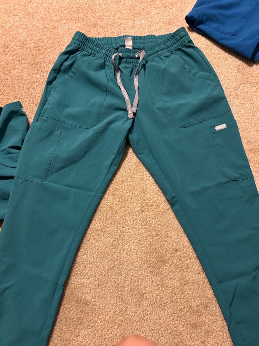Green Momentum Scrubs
